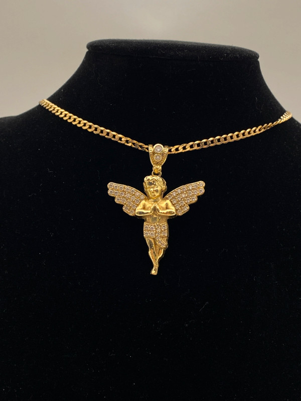 10K Yellow Gold Angle With Cubics Charm Pendant $245 in Jewellery & Watches in Mississauga / Peel Region - Image 3
