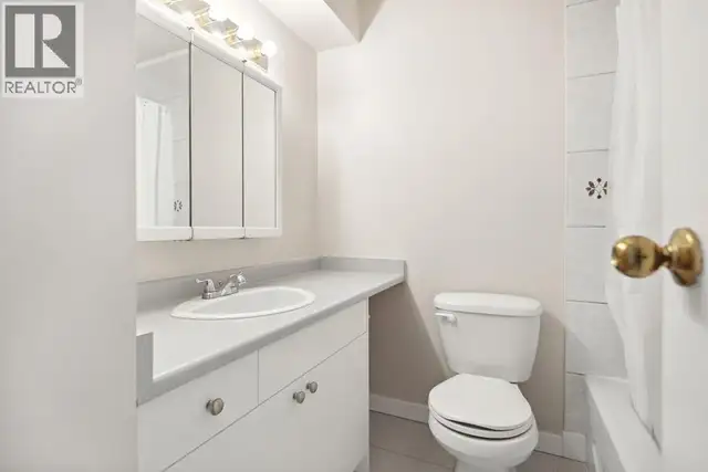103 1205 W 14TH AVENUE Vancouver, British Columbia in Long Term Rentals in Vancouver - Image 19