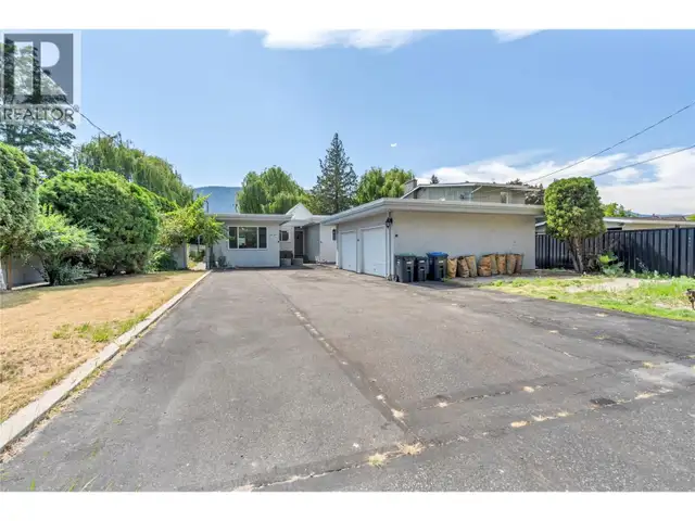 4589 Lakeside Road Penticton, British Columbia in Houses for Sale in Penticton - Image 5