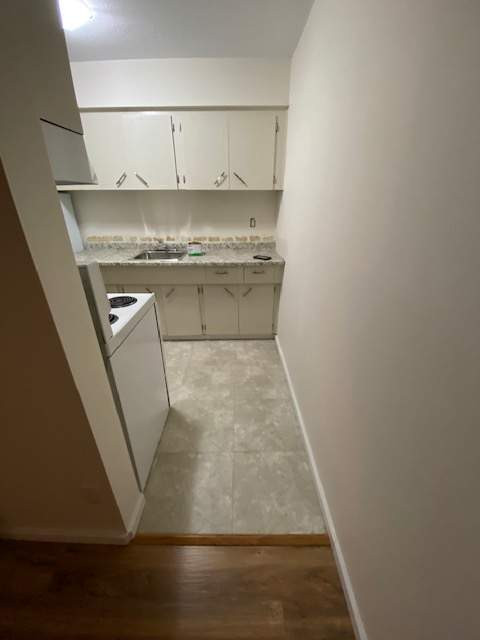 Mapleview Place - Bachelor Apartment for Rent in Long Term Rentals in Tricities/Pitt/Maple - Image 4