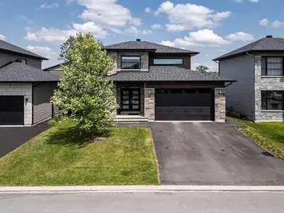 WOW! Superb modern property built in 2020, still under GCR warranty and located in the sought-after...