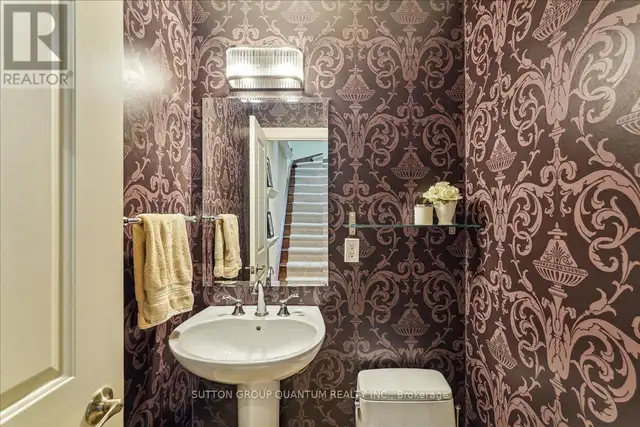 2378 MARINE DRIVE Oakville (BR Bronte), Ontario in Condos for Sale in Oakville / Halton Region - Image 13