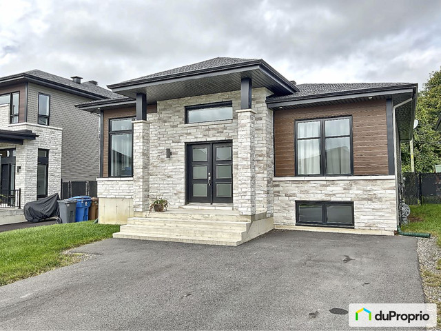 615 000$ - Bungalow à vendre à St-Isidore-De-Laprairie dans Maisons à vendre  à Longueuil/Rive Sud