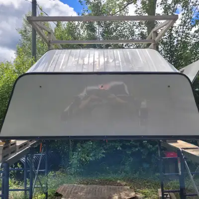 Durable Aluminium LEER customize Truck Cap, side access tool box with shelves, roof rack and floor b...