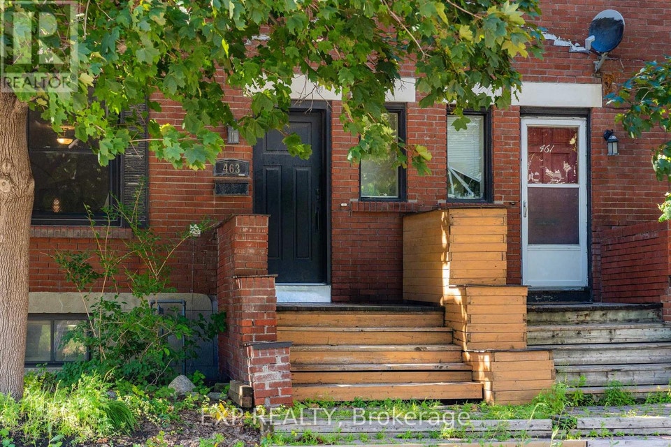 463 SLATER STREET Ottawa, Ontario 2