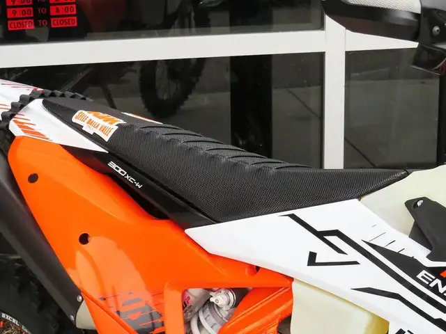 2026 KTM 300 XC-W Hardenduro in Dirt Bikes & Motocross in Cambridge - Image 9