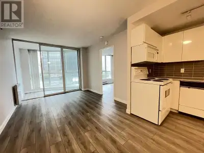 607 588 BROUGHTON STREET Vancouver, British Columbia
