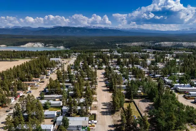 Northland Trailer Park is seeking its next owner-Realtor® in Commercial & Office Space for Sale in Whitehorse - Image 7