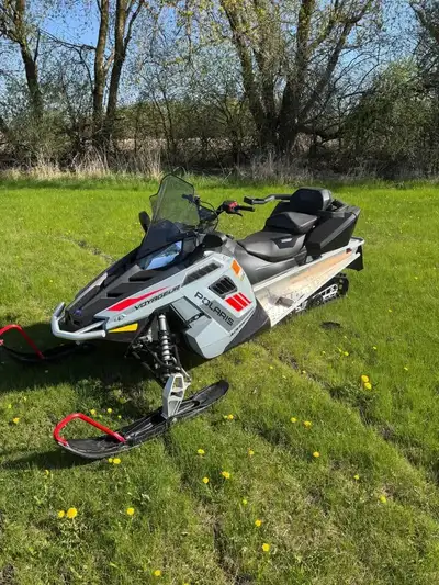 APPLY NOW: https://www.ridecollective.ca/get-pre-approved The 2024 POLARIS 550 VOYAGEUR ADVENTURE 14...