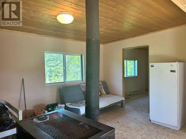 25680 STURGEON POINT ROAD Vanderhoof, British Columbia in Houses for Sale in Vanderhoof - Image 4
