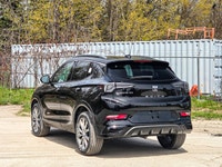 Turbocharged 1.3-litre engine for efficient performance - All-wheel drive for enhanced traction in C... (image 9)