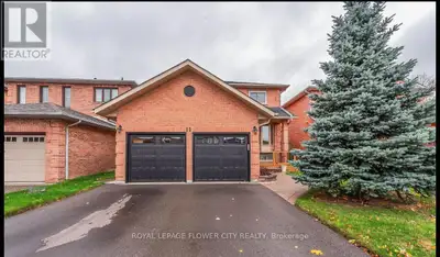11 MURKAR CRESCENT Whitby (Blue Grass Meadows), Ontario