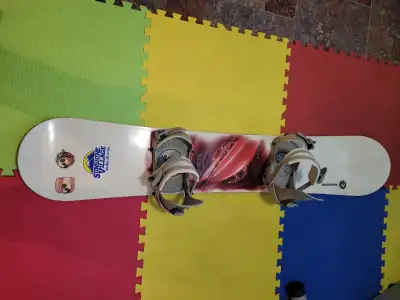 ROSSIGNOL Diva Snowboard 155 cm with Lamar bindings (large), View more