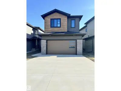 This Beautifull4 bedroom & 3 Full Bathroom HOuse is located in the community of Tonewood. The Main F...