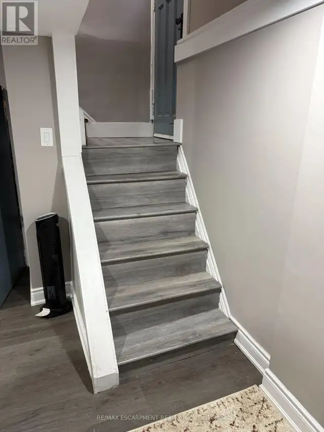 LOWER - 22 GRAHAM AVENUE N Hamilton (Delta), Ontario in Long Term Rentals in Hamilton - Image 6
