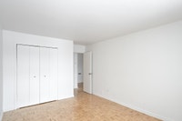 Visitez notre site Web : https://www.capreit.ca/fr/appartements-a-louer/dorval-qc/carrefour-dorval/... (image 7)