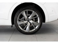 2026 Genesis GV70 2.5T 2.5L DOHC AWD 8-Speed Automatic with SHIFTRONIC EXTERIOR - UYUNI WHITE INTERI... (image 7)