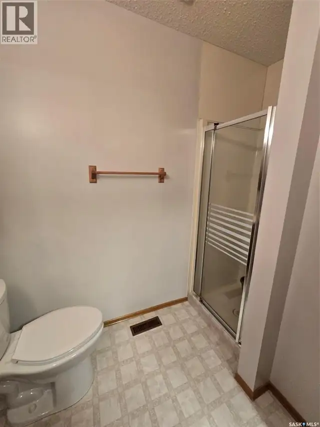 903 Assiniboia AVENUE Grenfell, Saskatchewan in Houses for Sale in Regina - Image 25