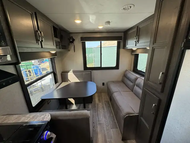 2021 ,Jay Flight,Jayco 212QB in Travel Trailers & Campers in Kamloops - Image 5