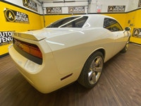 Unleash classic American muscle with this 2009 Dodge Challenger R/T, now available at Auto Avenue Ai... (image 4)