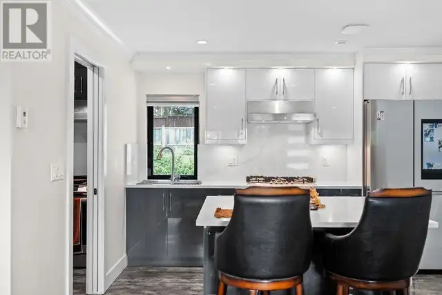 5811 PATRICK STREET Burnaby, British Columbia62854408201986124