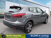Perfect for navigating city streets and embarking on weekend adventures, this 2019 Nissan Qashqai Sp... (image 4)