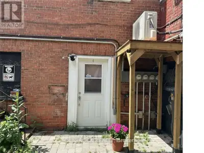 Spacious 1-bedroom, 1-bathroom apartment available for rent in the heart of downtown Arnprior. Featu...