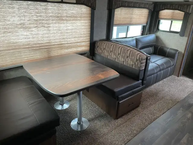 2019 OUTDOORS RV TIMBER RIDGE 27BH - ON CONSIGNMENT NO TAX in Travel Trailers & Campers in Regina - Image 8