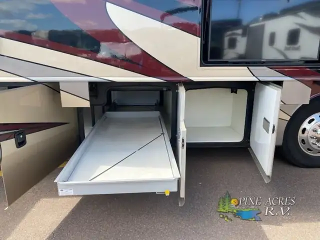2018 Fleetwood RV Discovery 38K only 14,584 Miles in RVs & Motorhomes in Moncton - Image 59