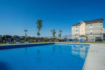 Sky Harbour Estates has a variety of 1 bedroom, 1 bedroom plus den and 2 bedroom apartments for rent...