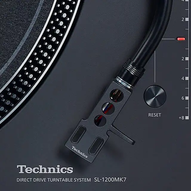 Technics  SL-1200 MK7 Black Brand New Authorized Dealer Warranty in Performance & DJ Equipment in Hamilton - Image 8