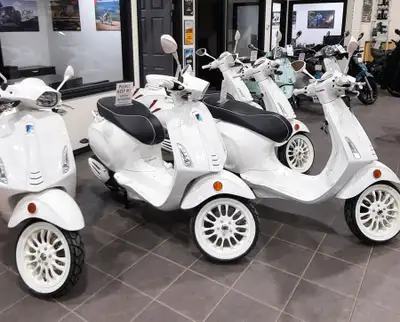 2023 Vespa Sprint 50 Scooter Truckload Sale. Brand new unit comes with 2 year warranty and option fo...