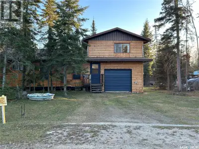 Cabin for sale in Candle Lake, Sk. Located in the Hayes East Subdivisions, this 1274 sq ft cabin fea...
