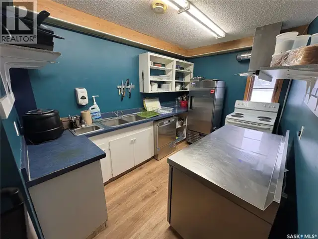 421 Main STREET S Foam Lake, Saskatchewan in Commercial & Office Space for Sale in Saskatoon - Image 8