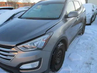 hyundai santa fe 2016 sport model 4cyl 2.4 litre clean and drive very well a mechanical inspection r...