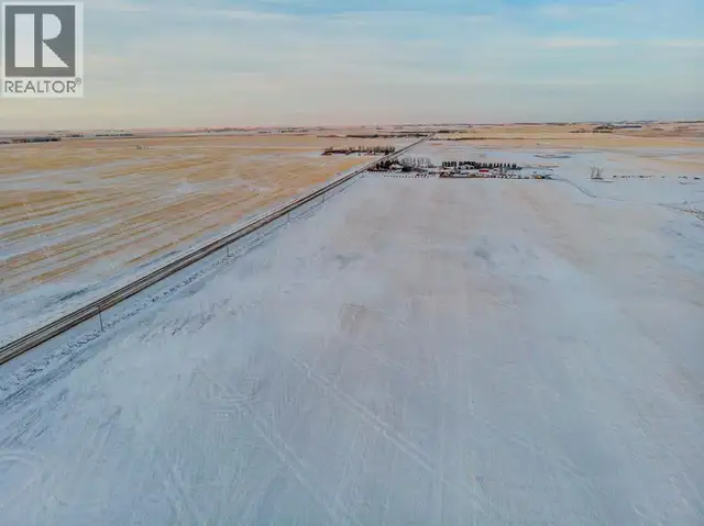 W4R26T25S16QSE Range Road 264 Rural Wheatland County, Alberta in Land for Sale in Calgary - Image 6