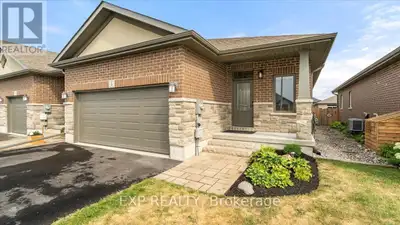 3 FARMINGTON CRESCENT Belleville, Ontario