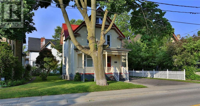 127 DUKE ST E Street Kitchener, Ontario in Houses for Sale in Kitchener / Waterloo - Image 2