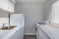 Welcome to your future home! Crescent Towers Apartments is an ideal location for families, young pro... (image 4)