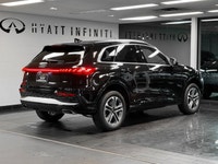 Experience groundbreaking innovation and refined comfort in this 2025 Audi Q5 Progressiv, equipped w... (image 4)