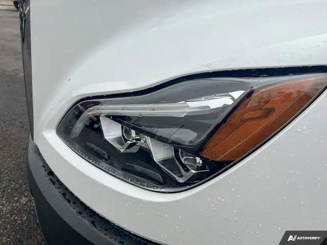 2025 Kenworth T680 in Heavy Trucks in Moncton - Image 9