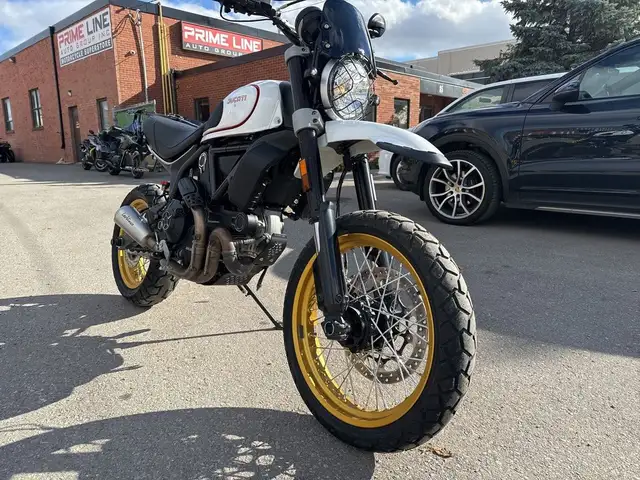 2018 Ducati Scrambler Desert Sled ~ DUCATI SCRAMBLER ~ DESERT SL in Street, Cruisers & Choppers in City of Toronto - Image 5