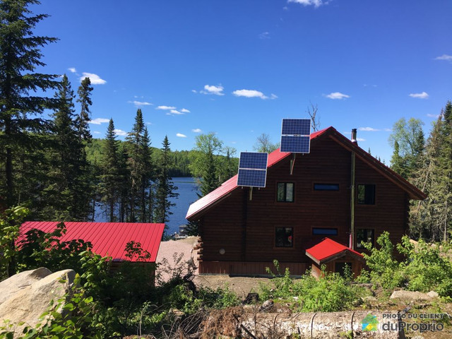 550 000$ - Chalet à vendre à La Tuque (Lac-Édouard) dans Maisons à vendre  à Shawinigan - Image 2