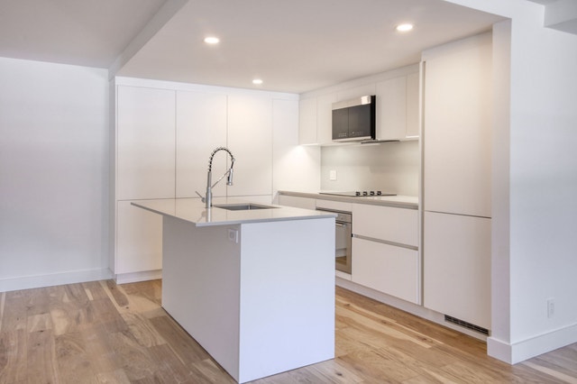 3460 Peel Street 3460 Peel Street — photo 3