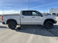 AMVIC Licensed Dealer STOCK # CU131950 AMVIC LICENSED DEALER The 2026 CHEVROLET SILVERADO 1500 CREW... (image 9)