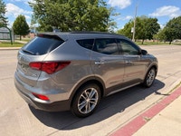 2018 Hyundai Santa Fe Sport 2.0T SE AWD,excellent conditions,two previous owners,clean carfax,low ki... (image 9)