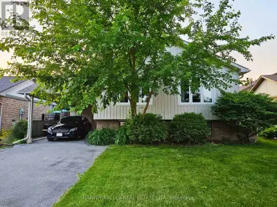 8 PILKINGTON CRESCENT Whitby (Pringle Creek), Ontario