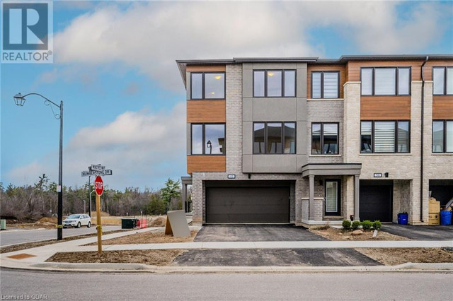 41 WINDTREE Way Georgetown, Ontario in Houses for Sale in Oakville / Halton Region - Image 3