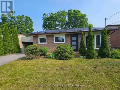 Perfect Opportunity For First Time Home Buyers, Couples Looking To Downsize, Or Investors! This imma...