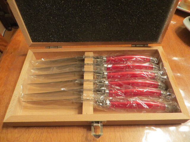 Laguiole Stainless steel Knife 6 piece set in Kitchen & Dining Wares in Trenton